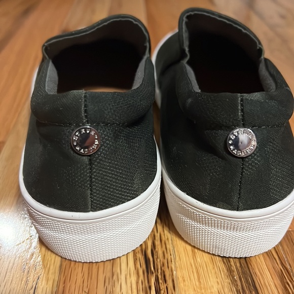 NWOT • Steve Madden • Camo • Platform - Picture 5 of 5